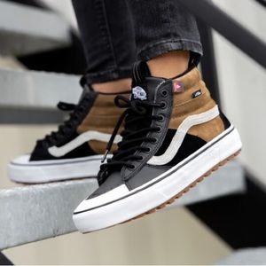 NIB Vans Sk8-Hi MTE 2.0 DX (Dirt/True White)